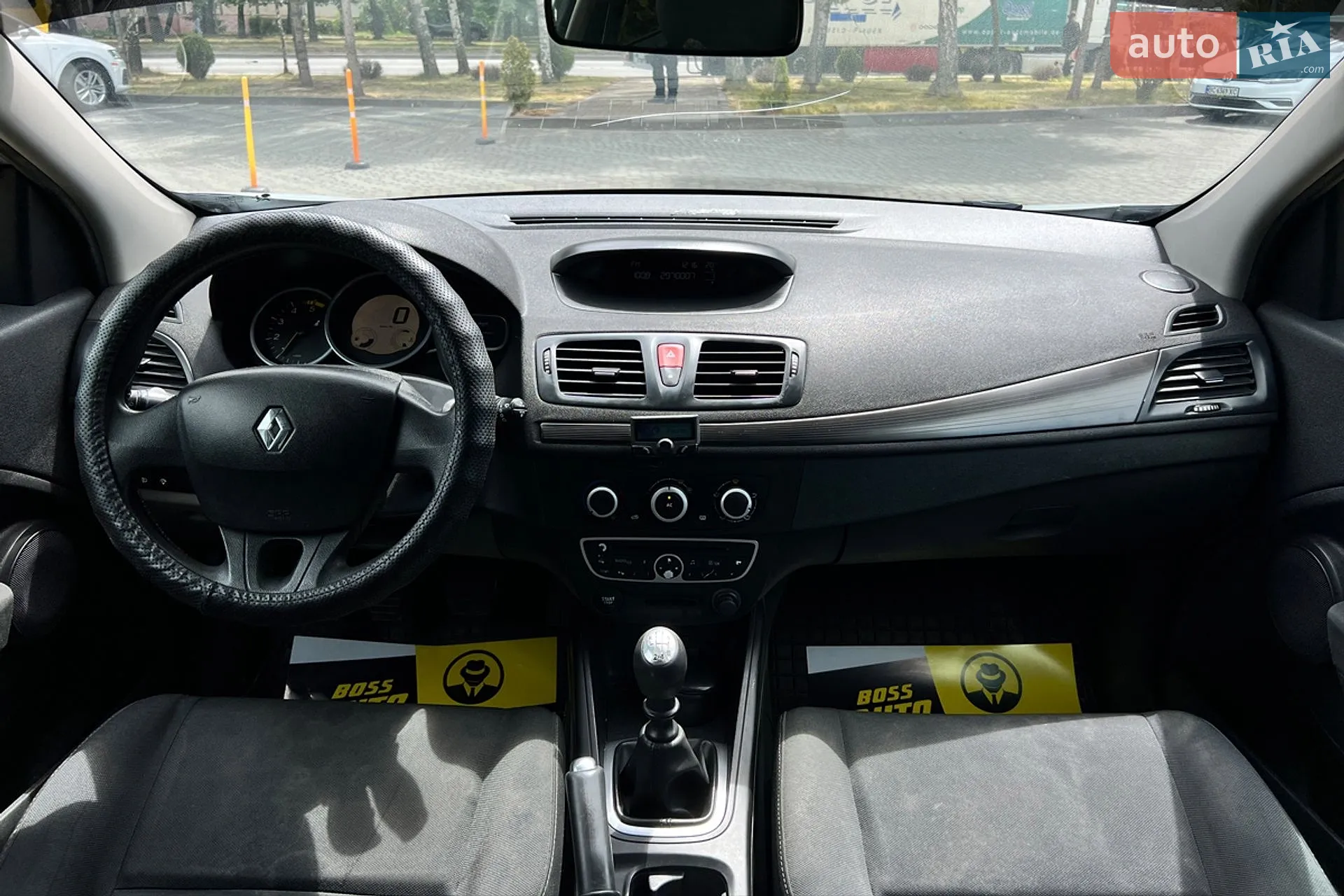 2010 Renault Megane - мініатюра 13