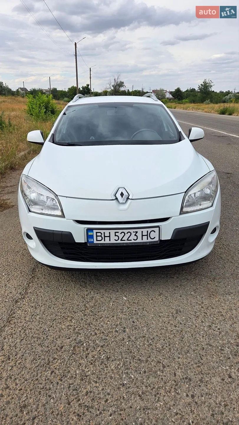 2010 Renault Megane - мініатюра 3
