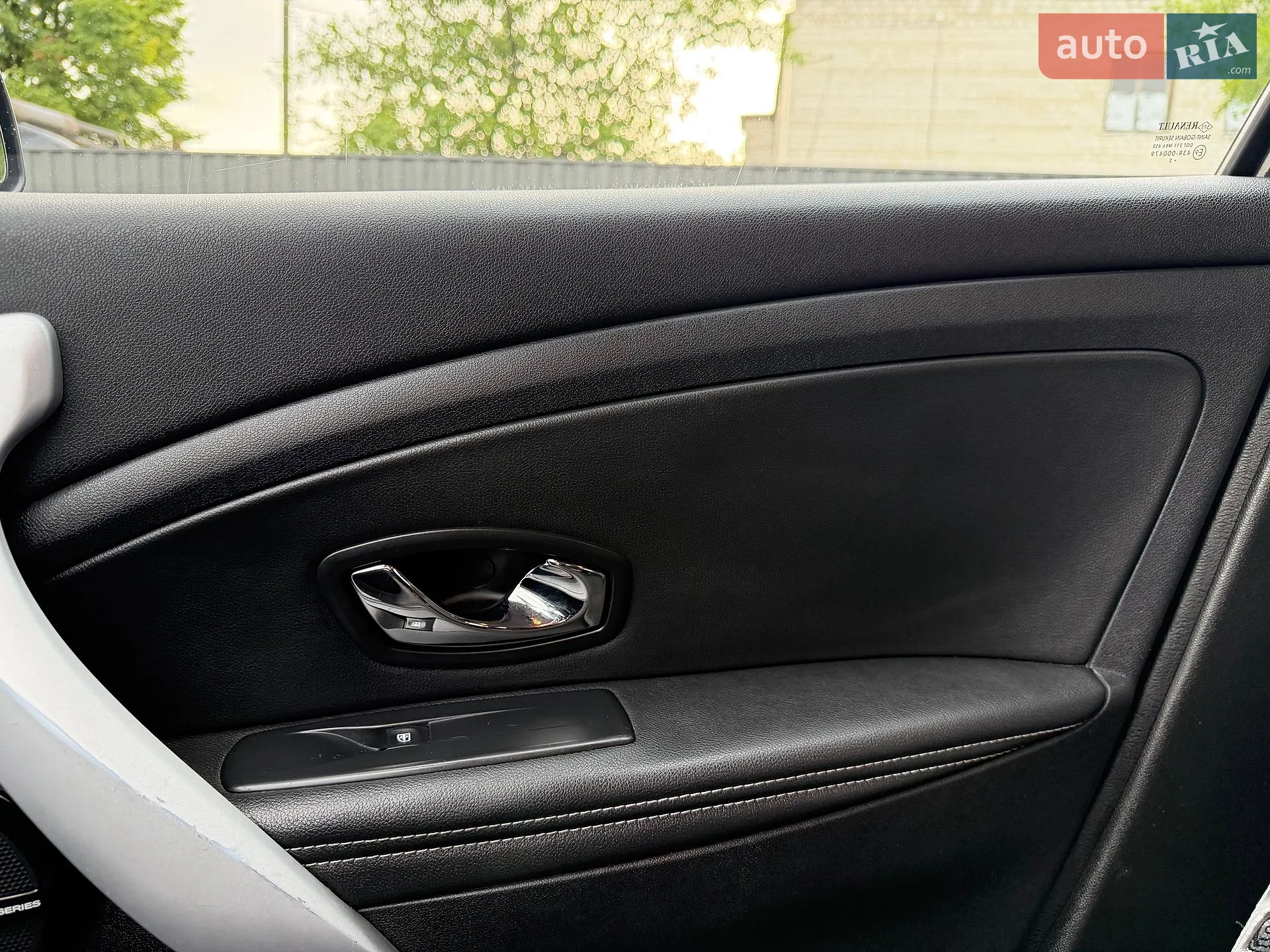 2012 Renault Megane - мініатюра 27