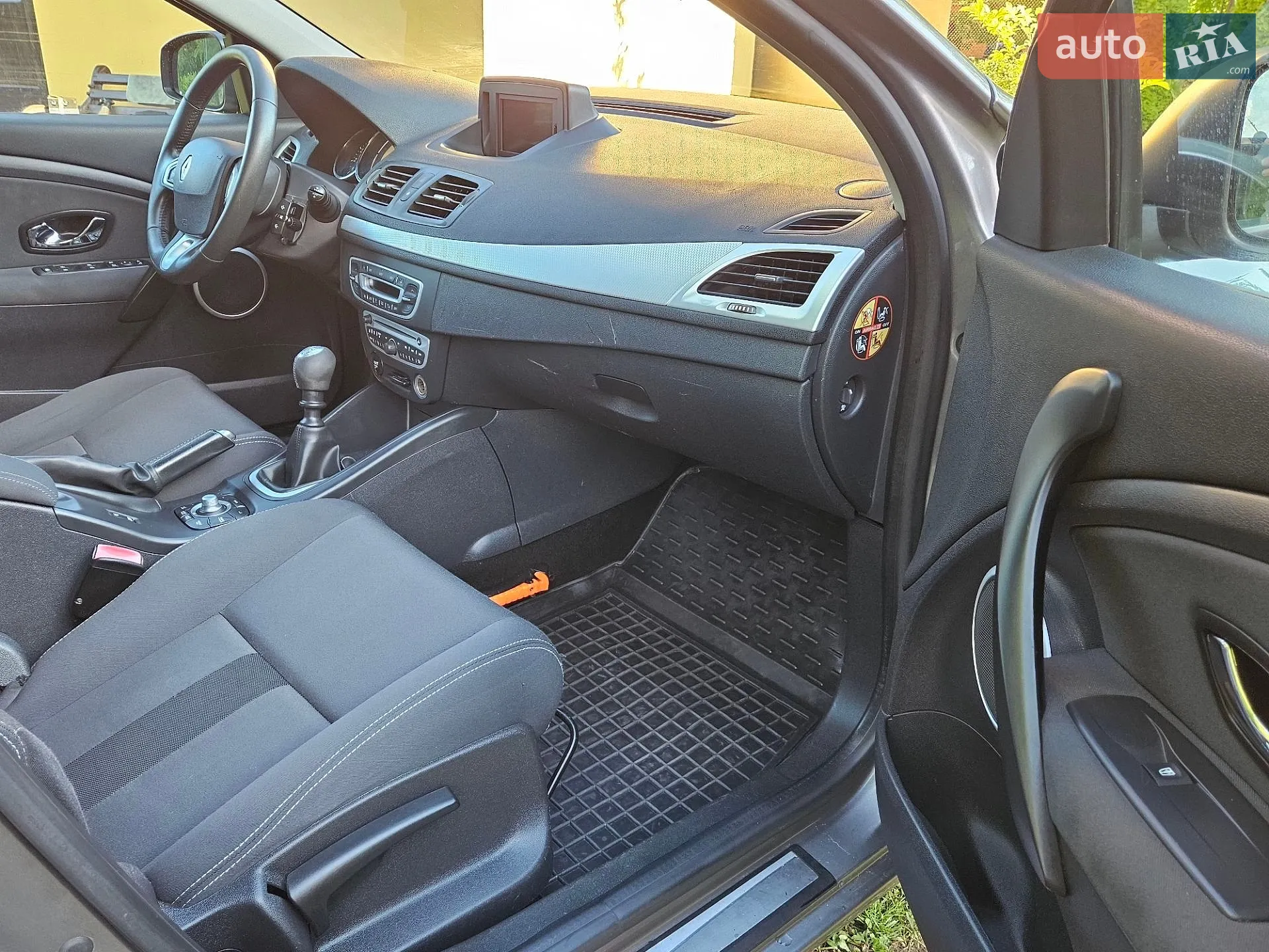 2011 Renault Megane - мініатюра 43