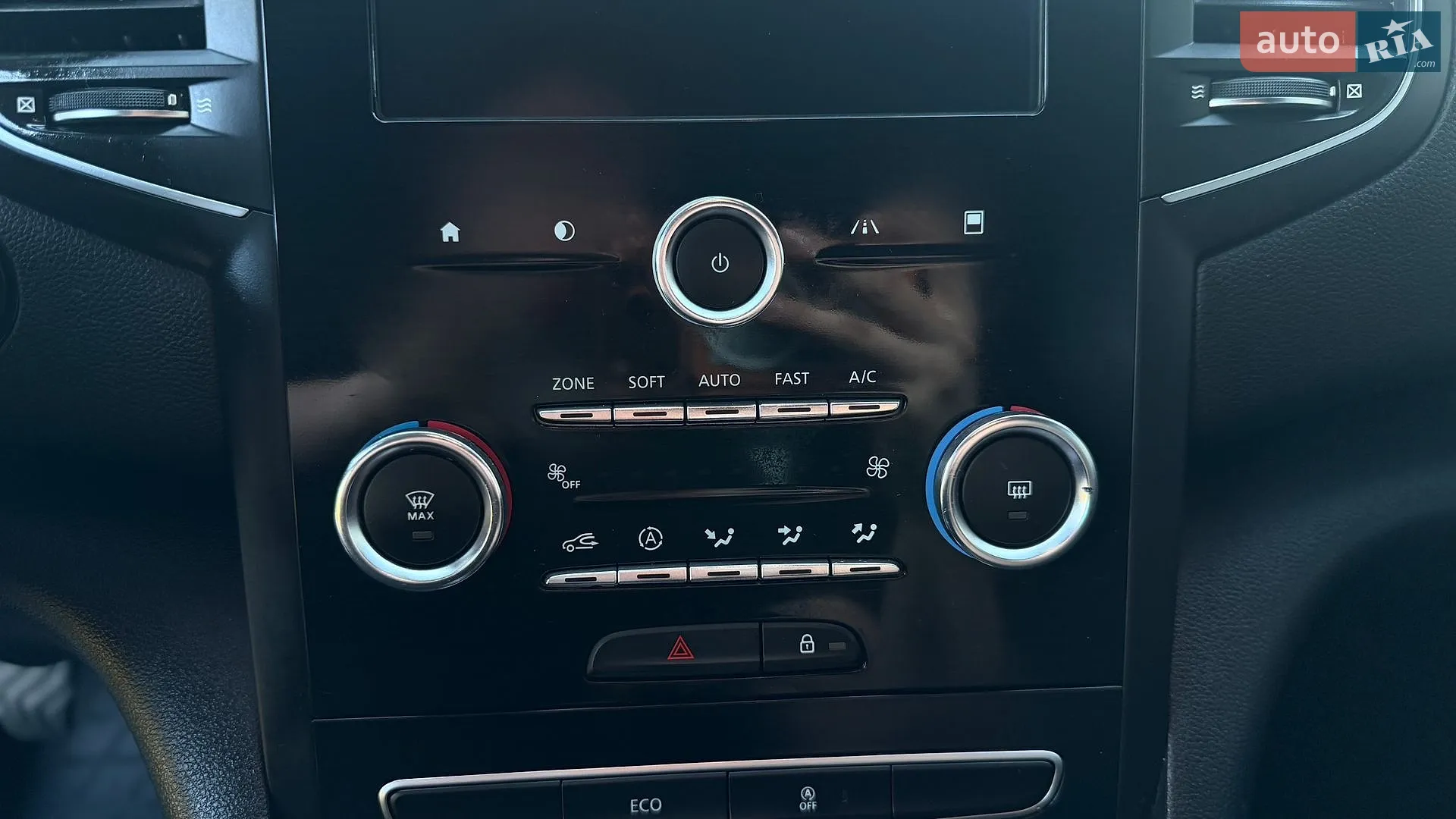 2016 Renault Megane - мініатюра 28