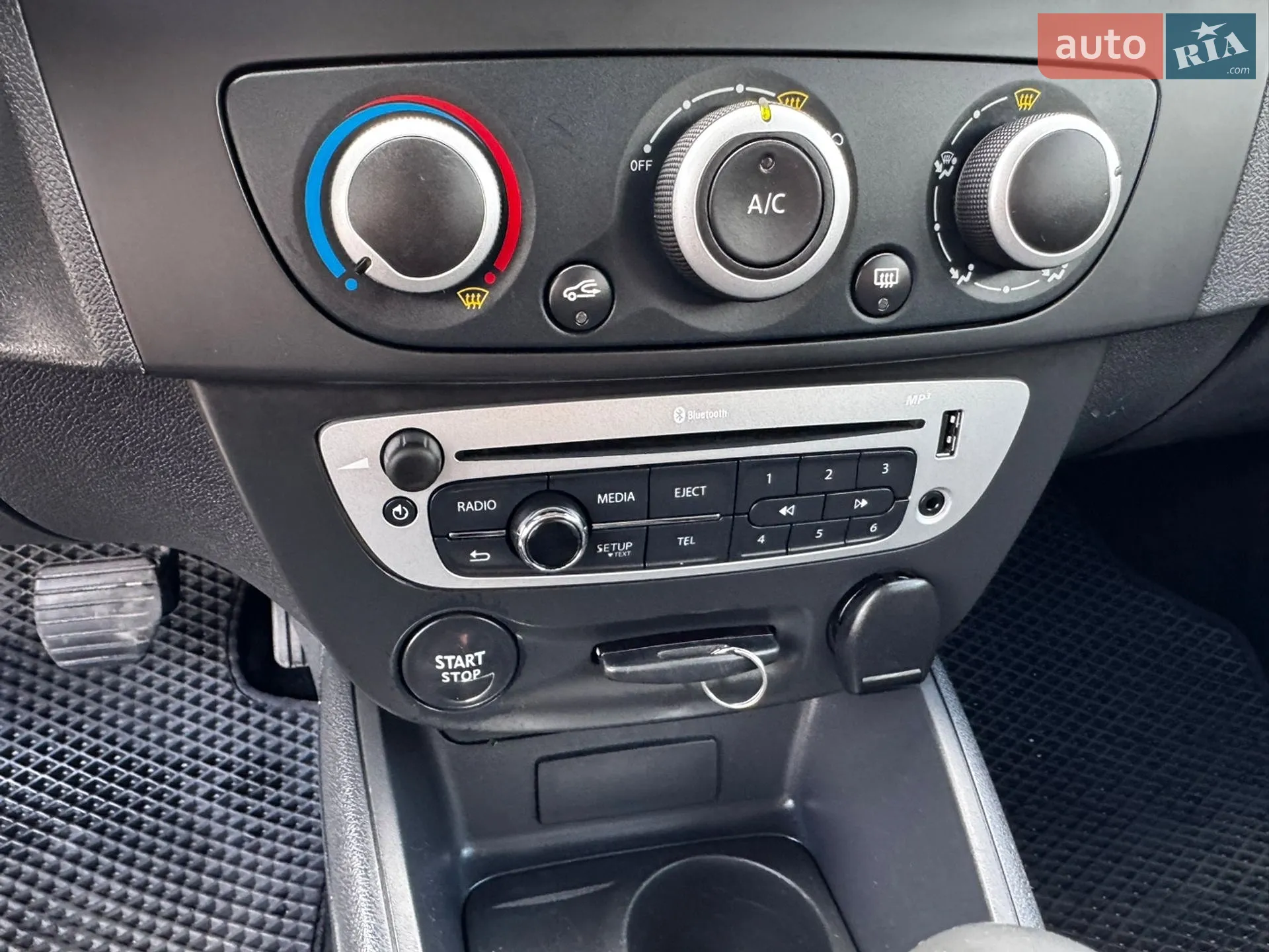 2015 Renault Megane - мініатюра 30