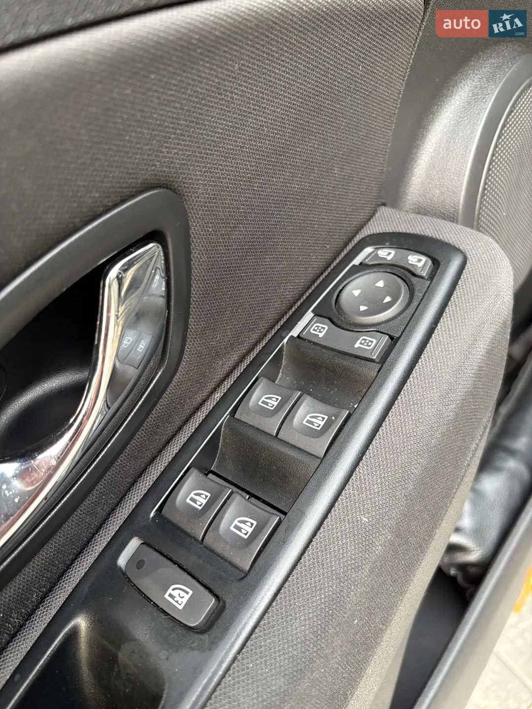 2012 Renault Megane - мініатюра 14