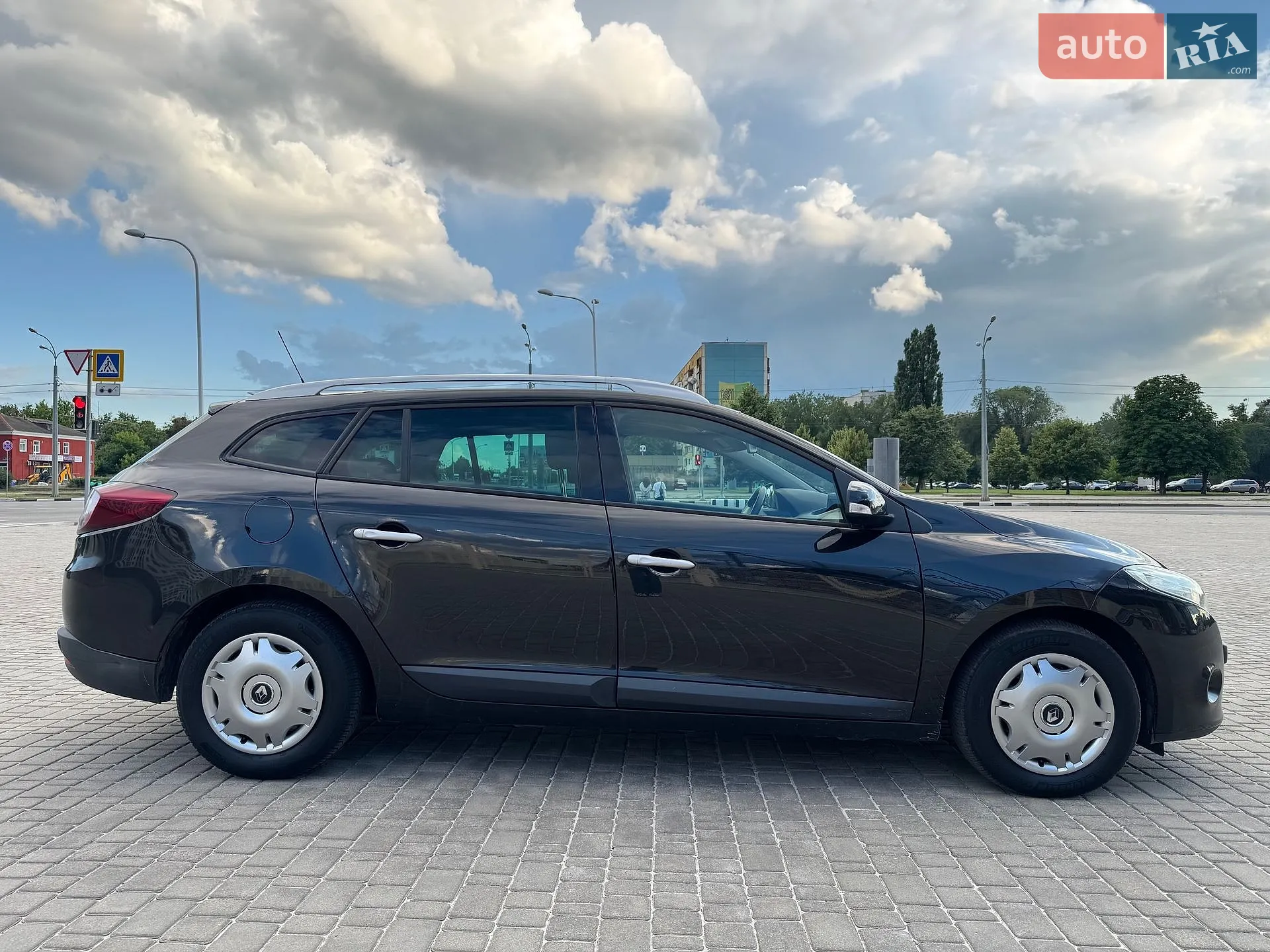 2010 Renault Megane - мініатюра 4