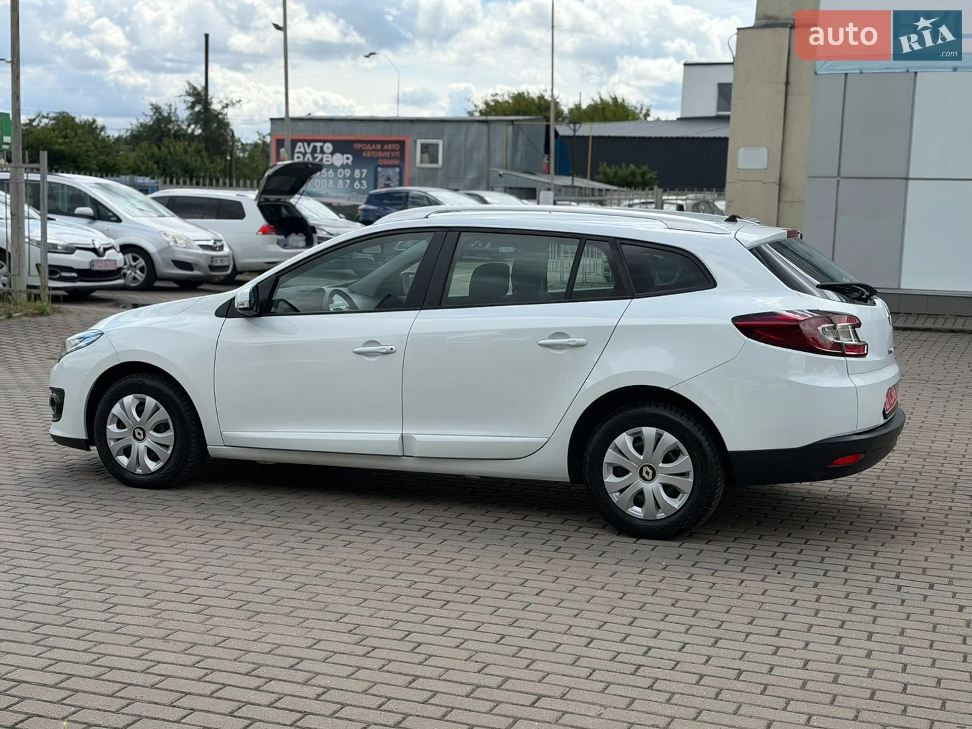 2014 Renault Megane - мініатюра 7
