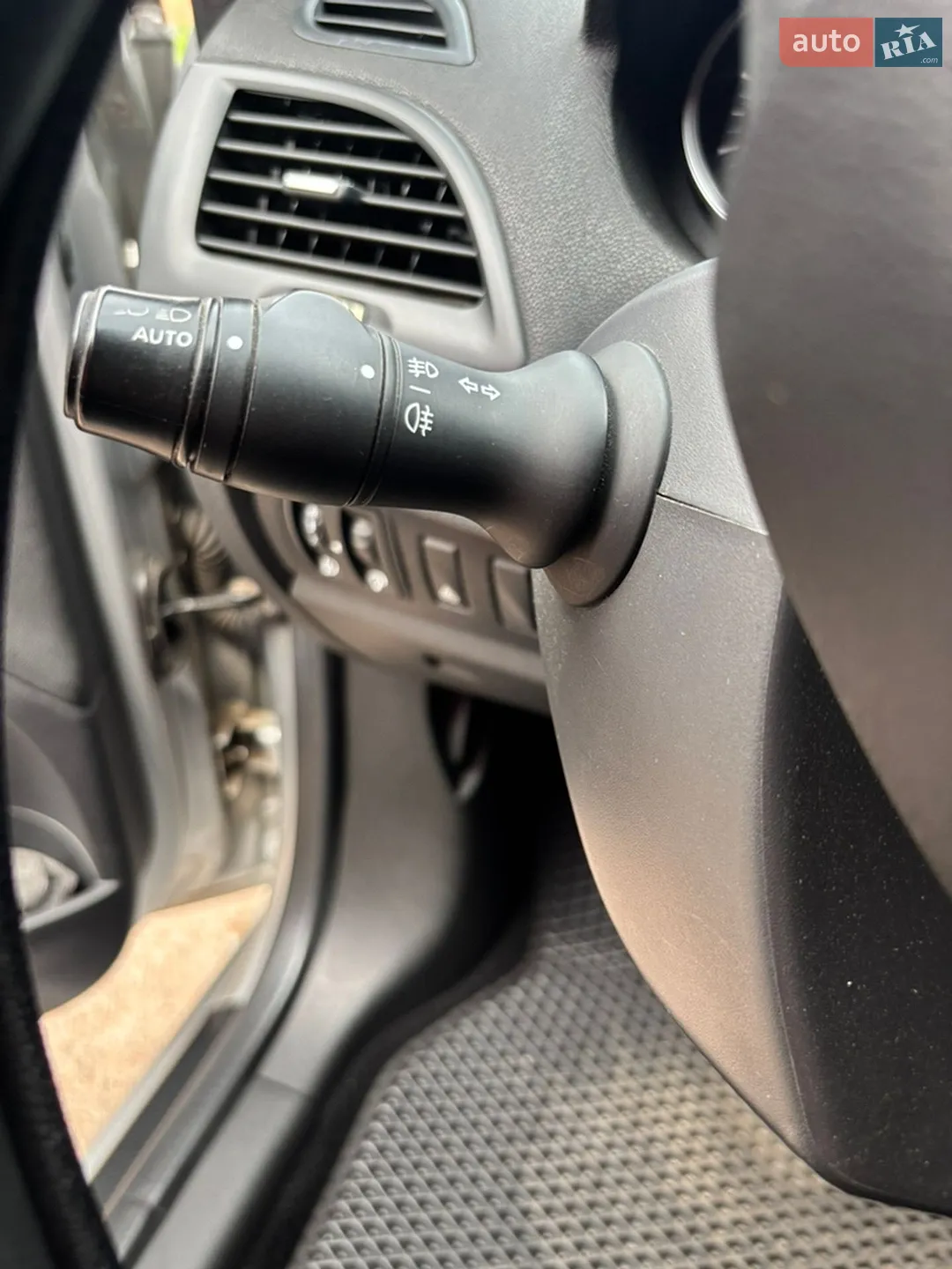 2010 Renault Megane - мініатюра 16