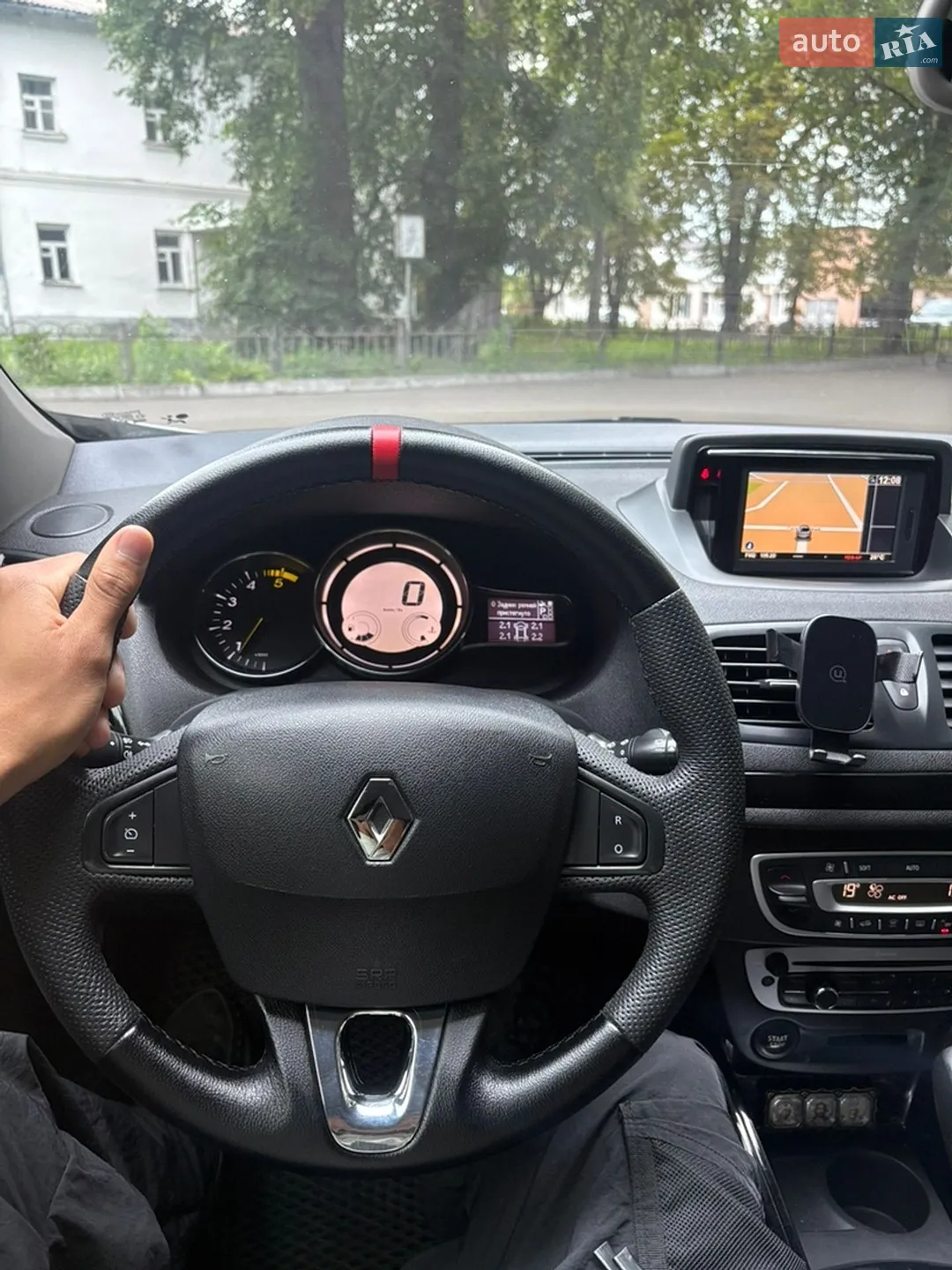 2014 Renault Megane - мініатюра 21