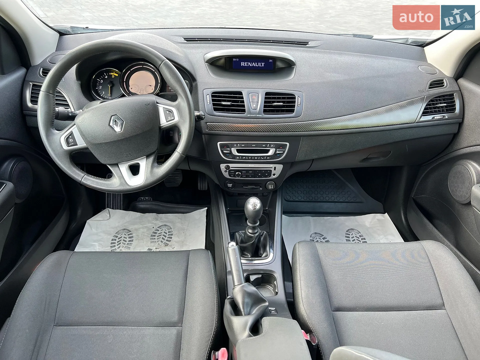 2012 Renault Megane - мініатюра 23