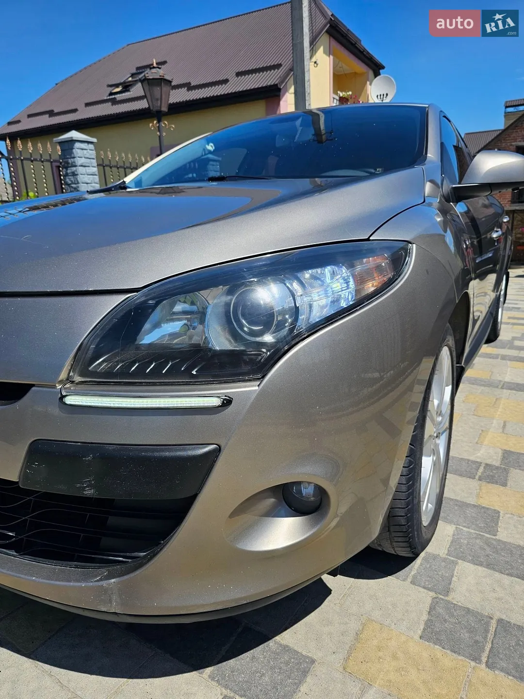 2010 Renault Megane - мініатюра 9