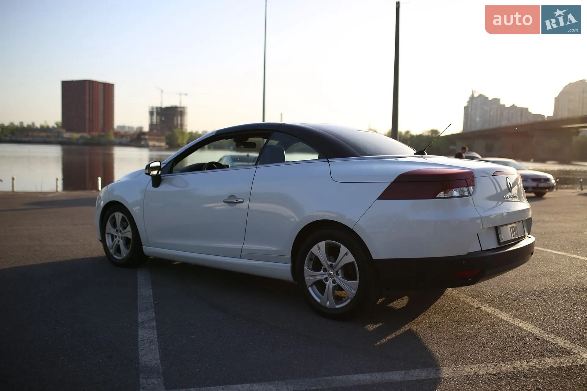 2010 Renault Megane - мініатюра 3
