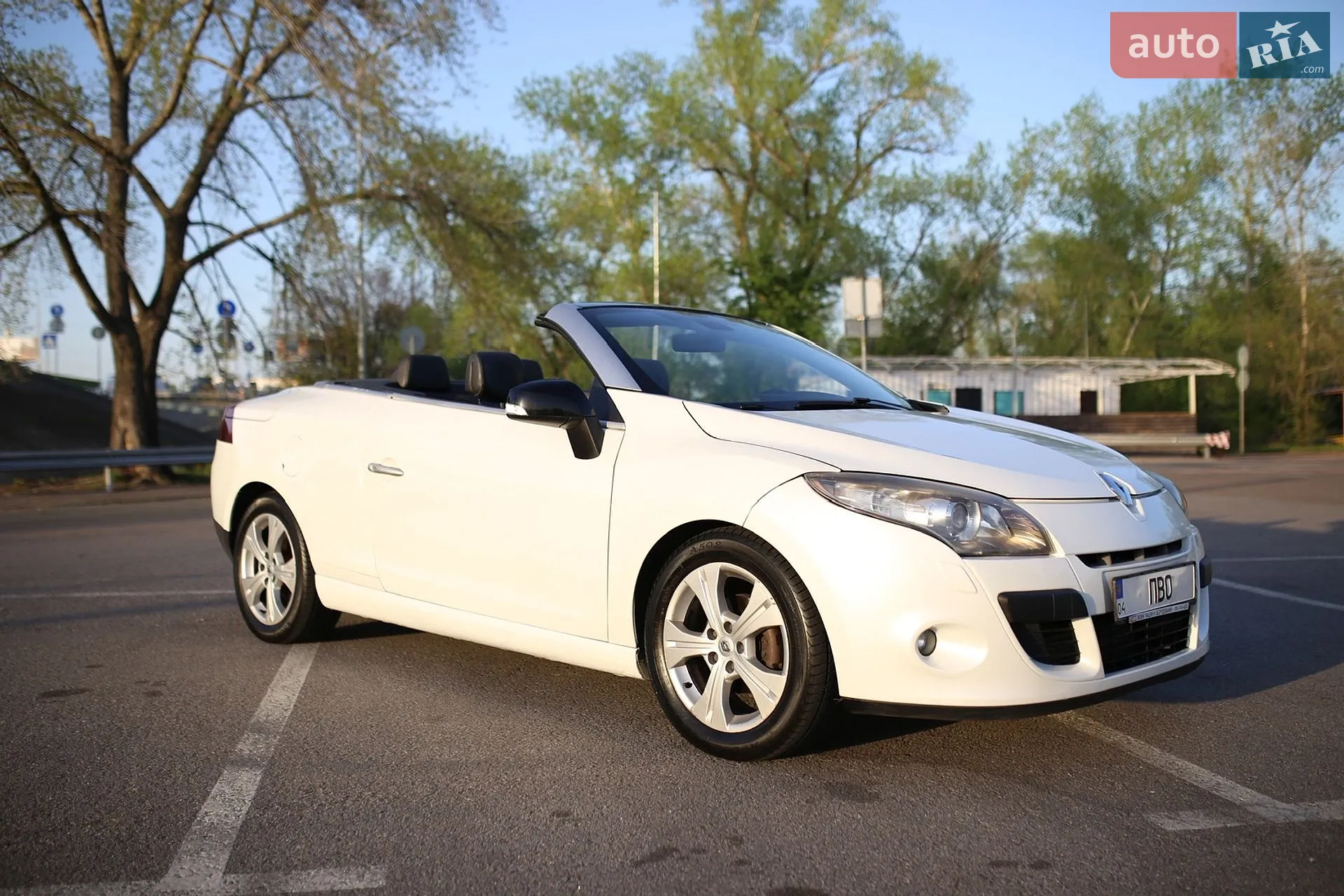 2010 Renault Megane - мініатюра 21