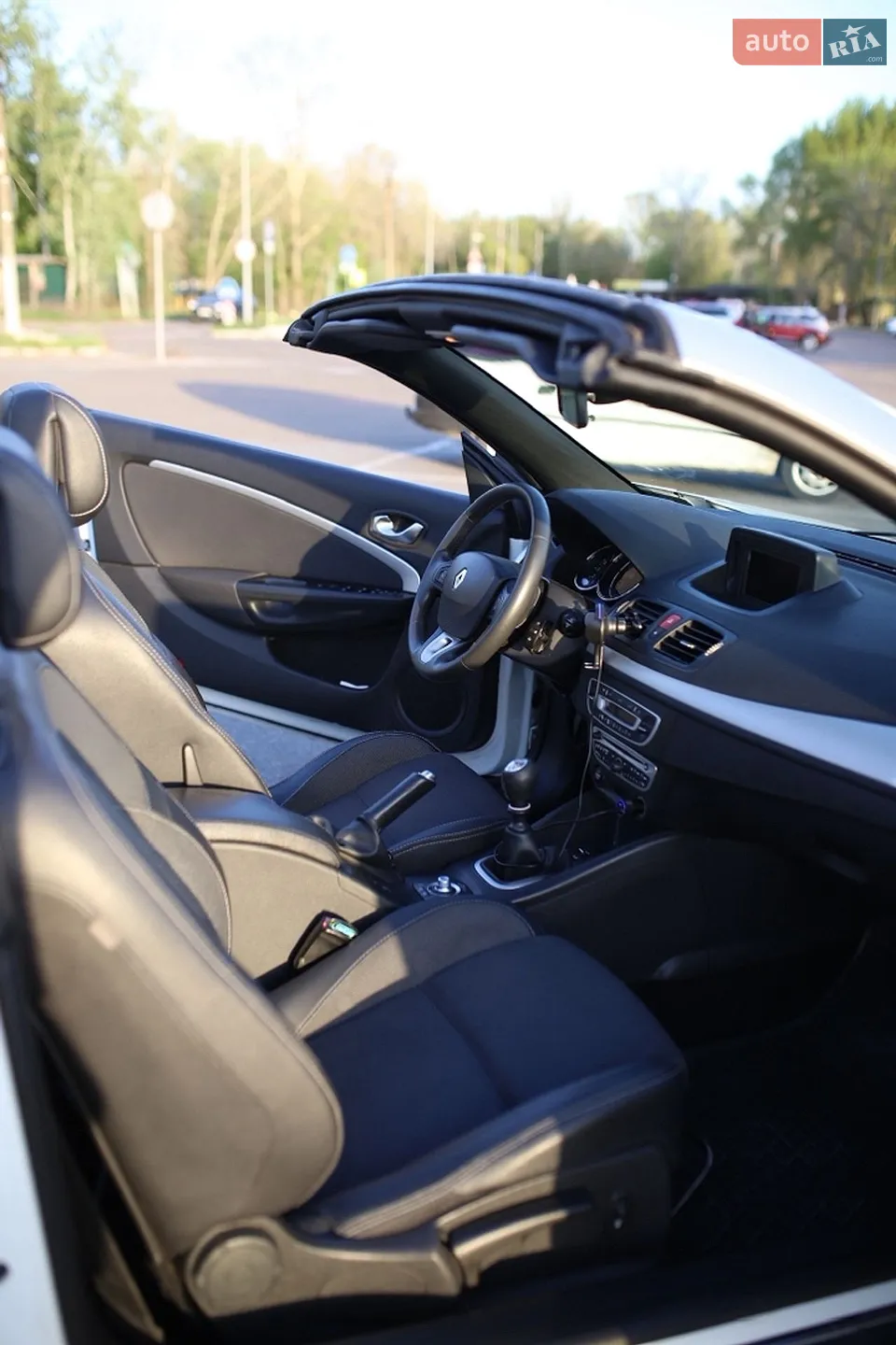 2010 Renault Megane - мініатюра 23