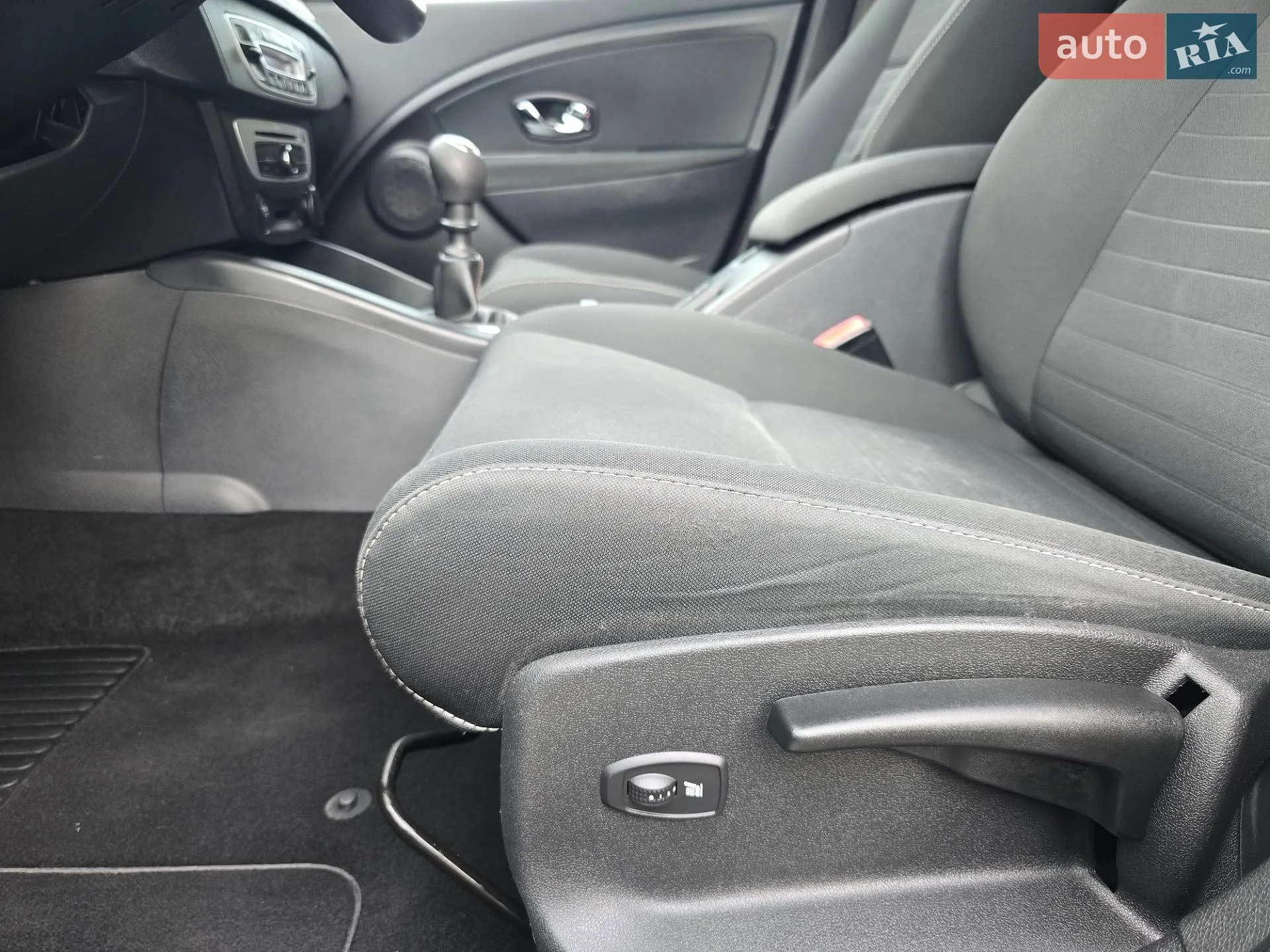 2015 Renault Megane - мініатюра 31