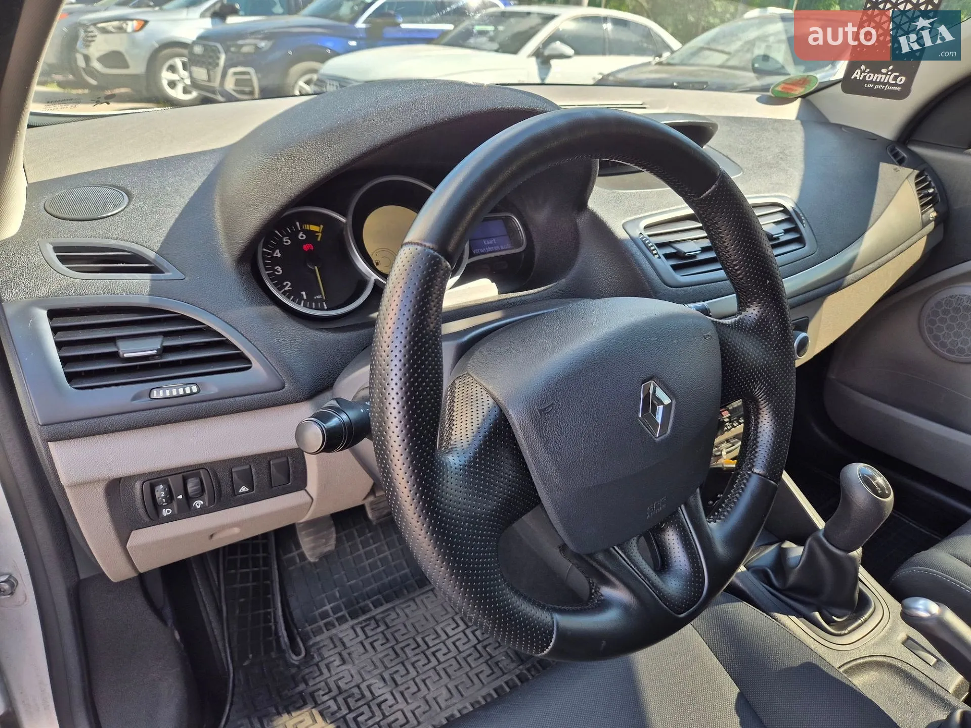 2010 Renault Megane - мініатюра 14