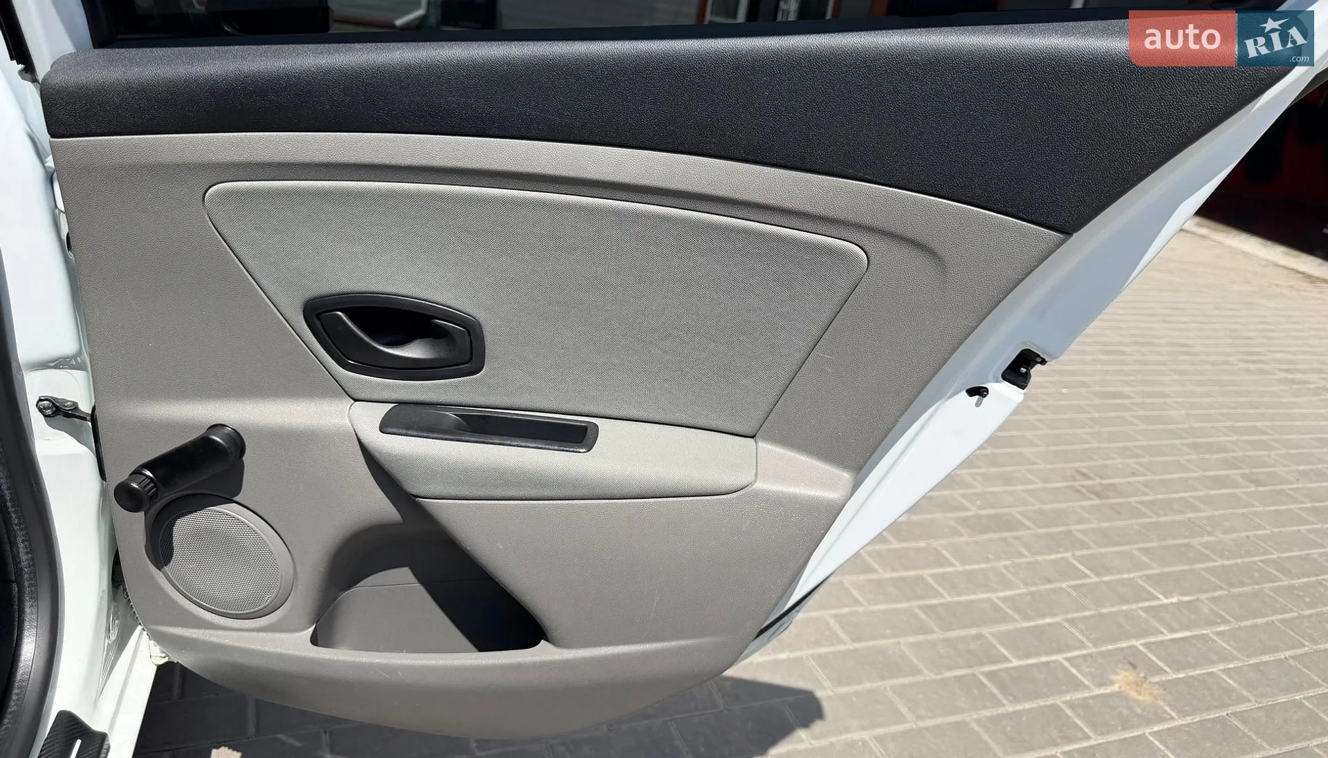 2011 Renault Megane - мініатюра 47