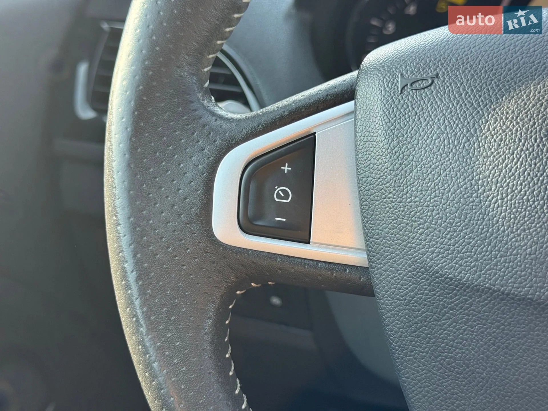2012 Renault Megane - мініатюра 50
