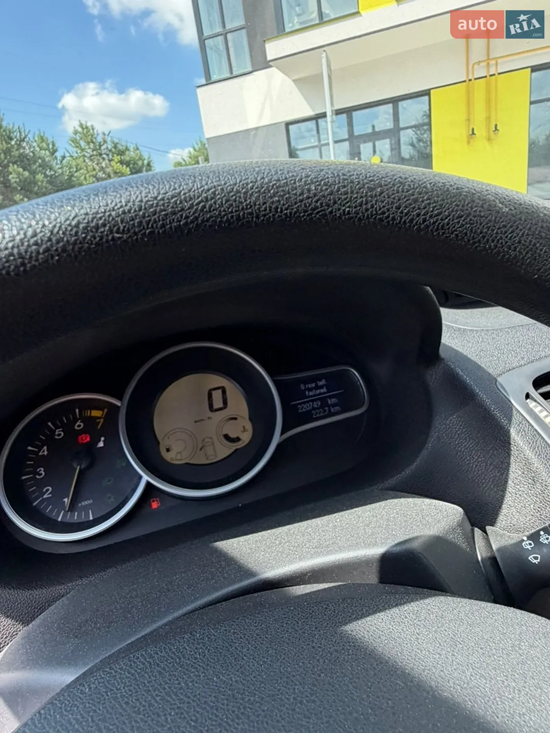 2010 Renault Megane - мініатюра 12