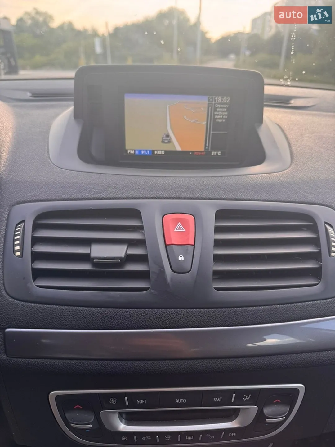 2012 Renault Megane - мініатюра 24