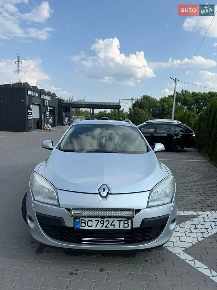 2010 Renault Megane - мініатюра 23