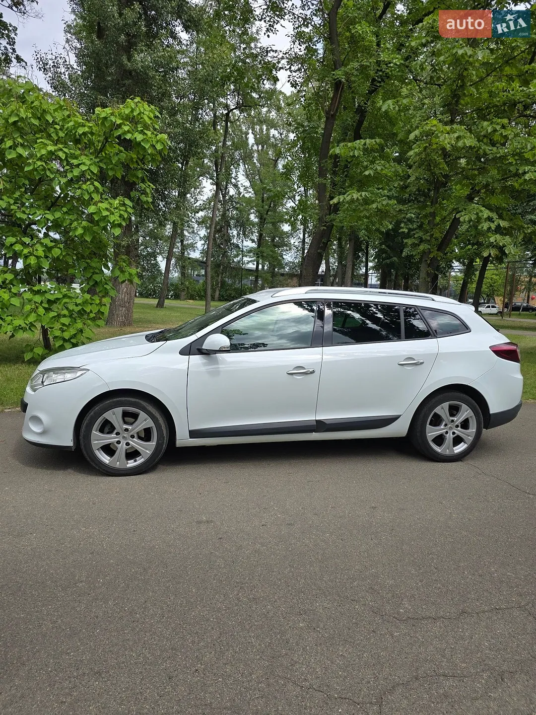 2010 Renault Megane - мініатюра 14
