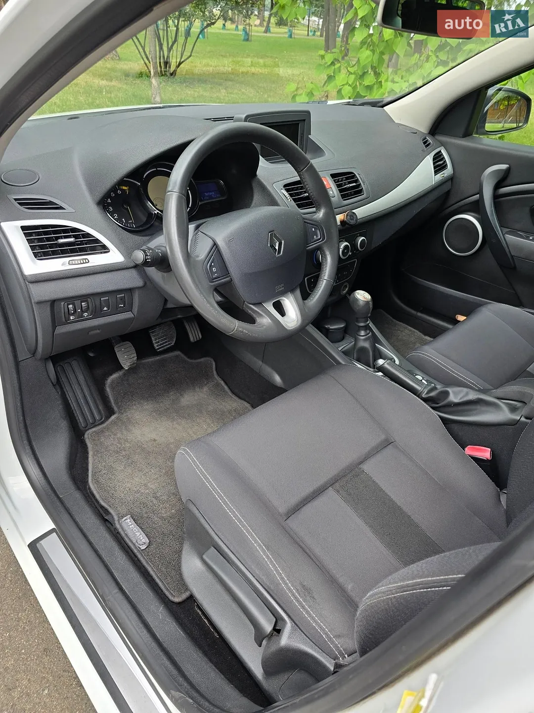 2010 Renault Megane - мініатюра 23