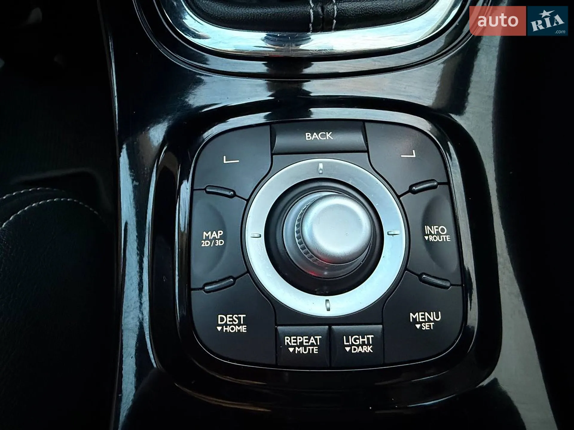 2012 Renault Megane - мініатюра 32