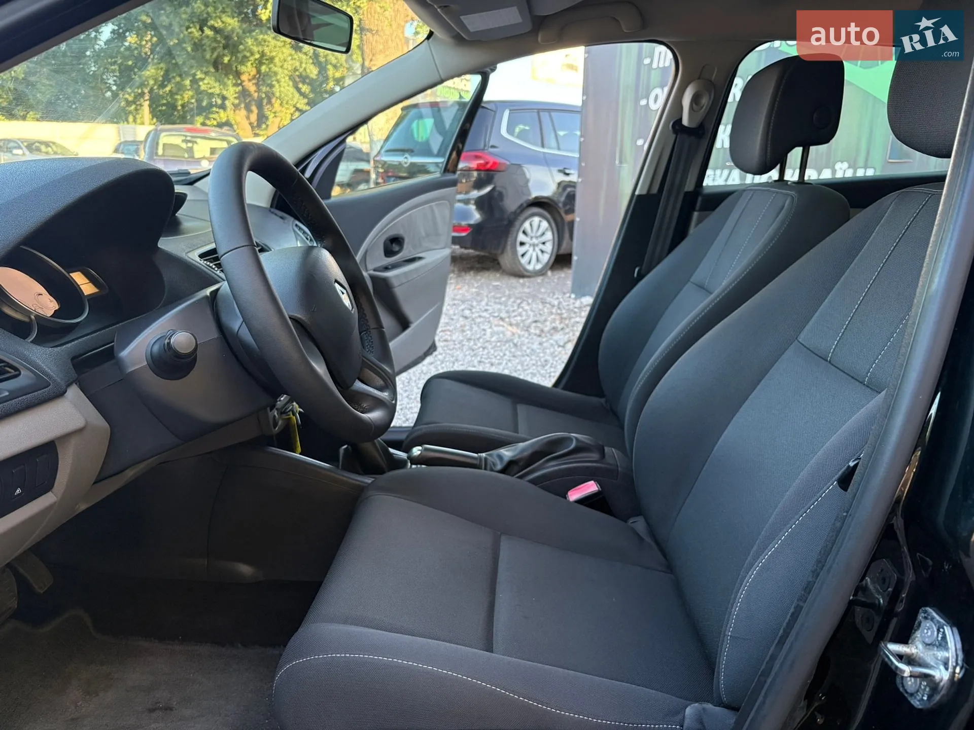 2011 Renault Megane - мініатюра 9