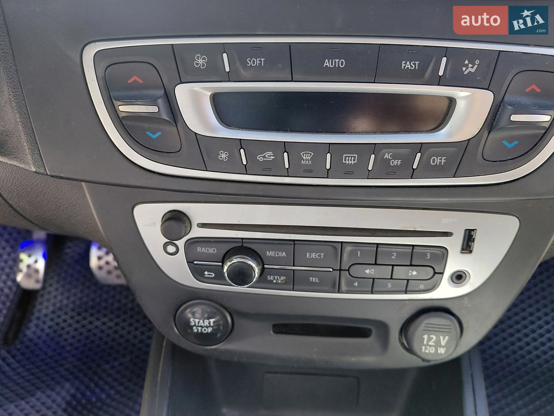 2013 Renault Megane - мініатюра 34