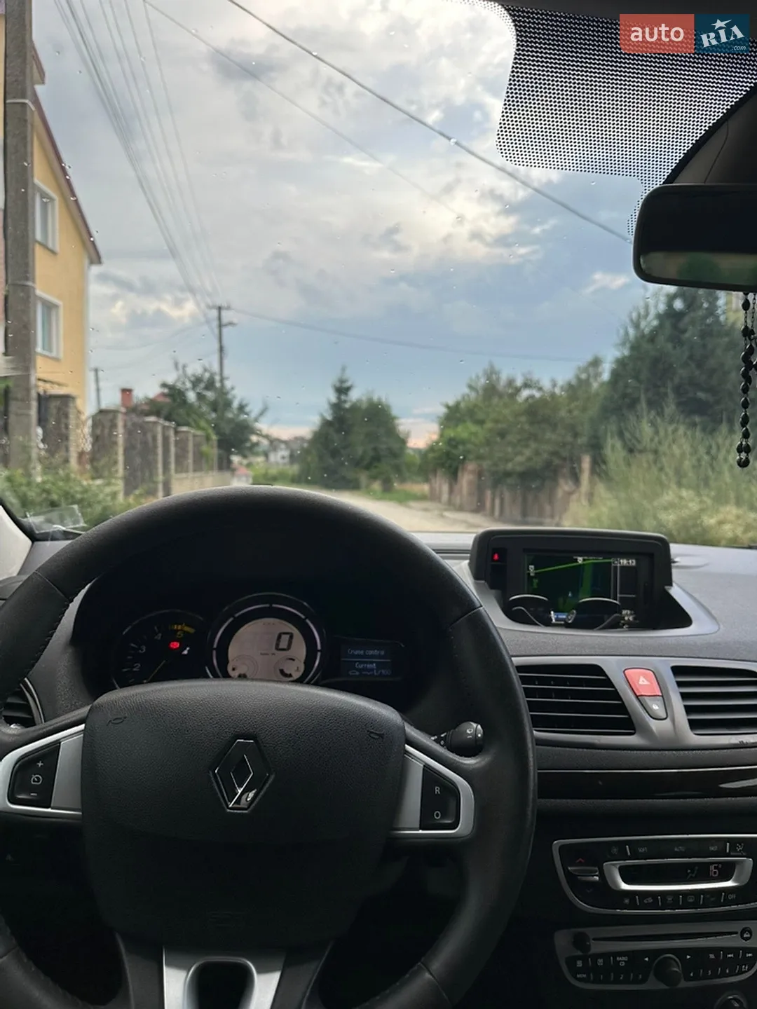 2011 Renault Megane - мініатюра 12