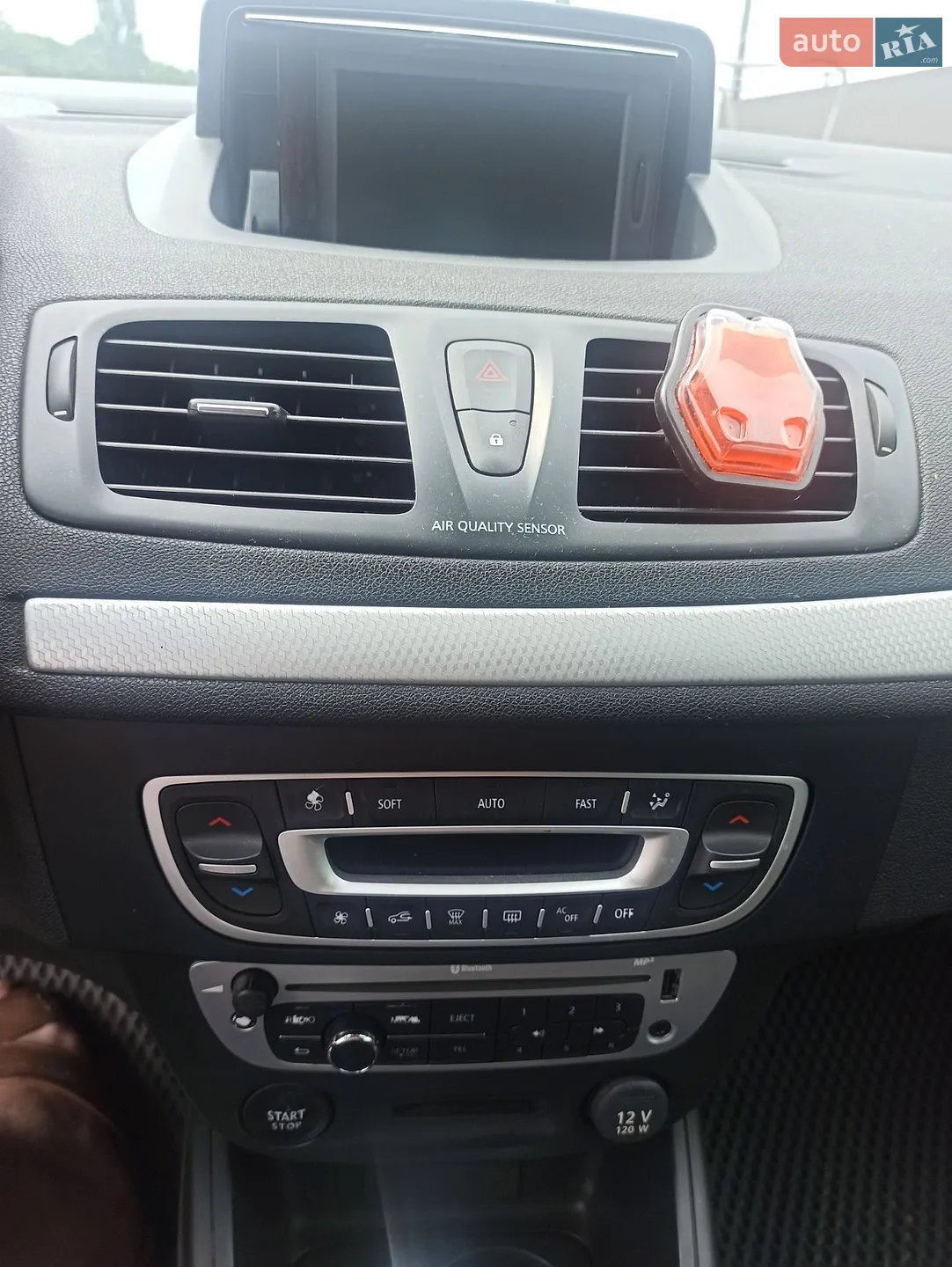 2013 Renault Megane - мініатюра 9