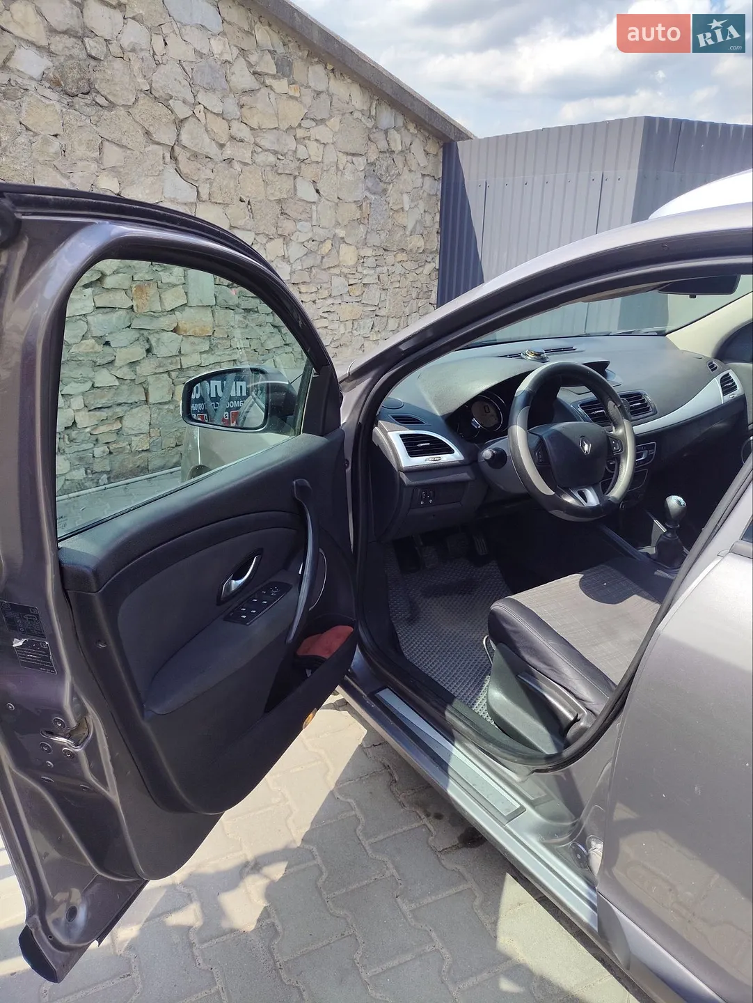 2010 Renault Megane - мініатюра 13