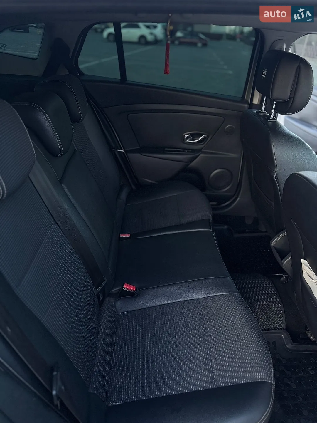 2011 Renault Megane - мініатюра 8