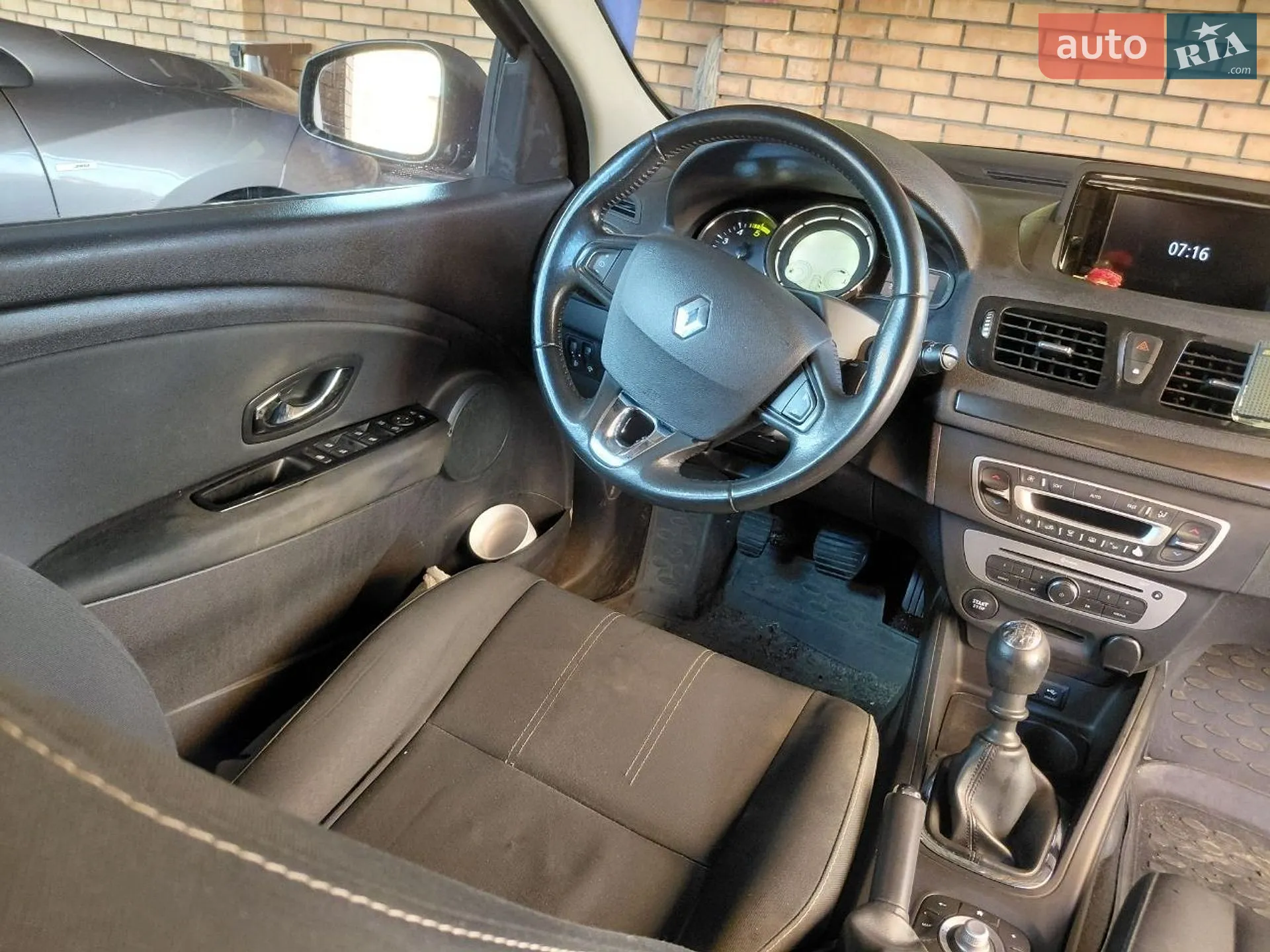 2014 Renault Megane - мініатюра 8