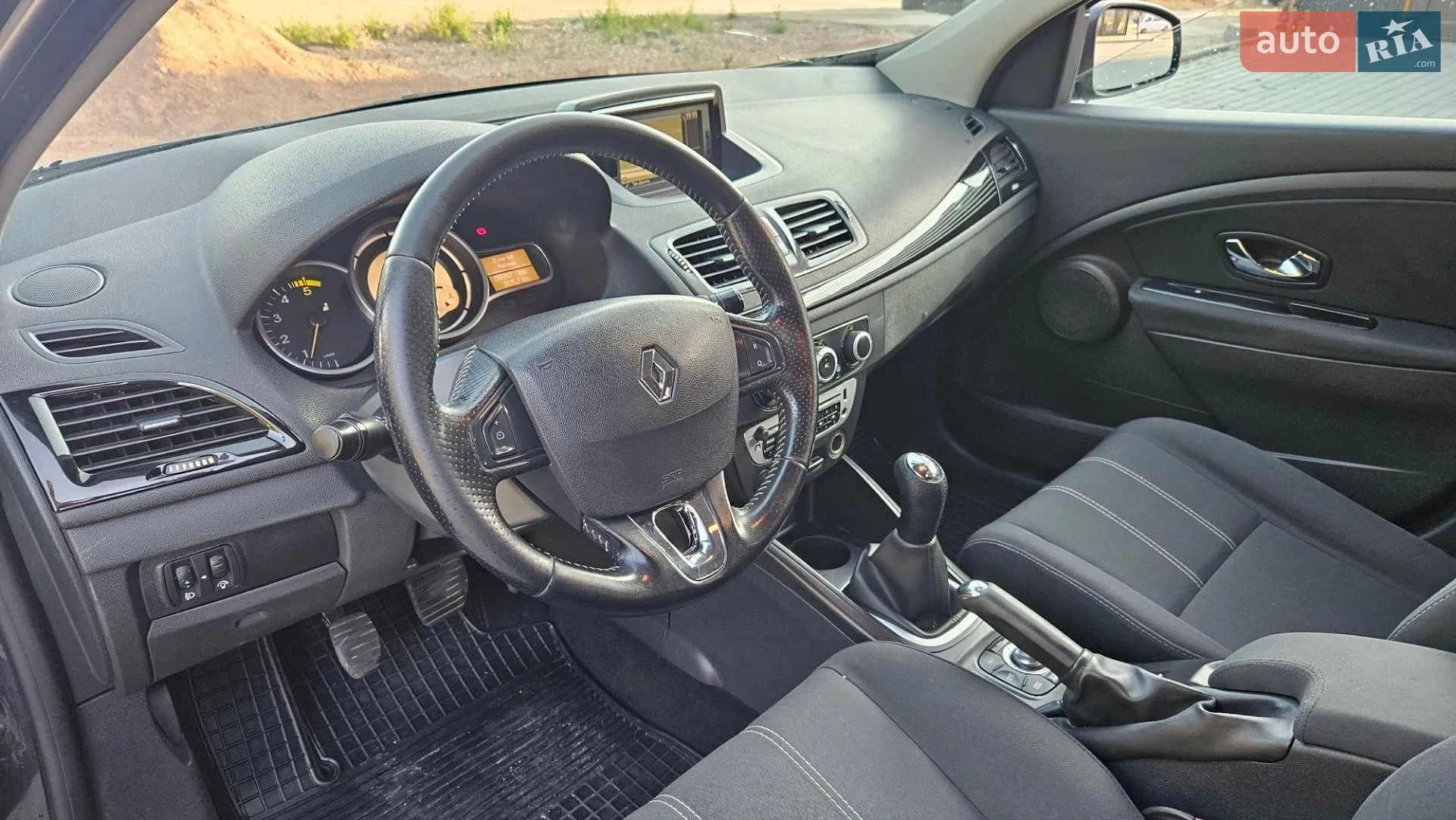 2012 Renault Megane - мініатюра 16