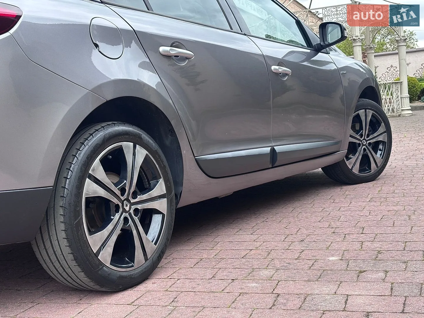 2011 Renault Megane - мініатюра 94
