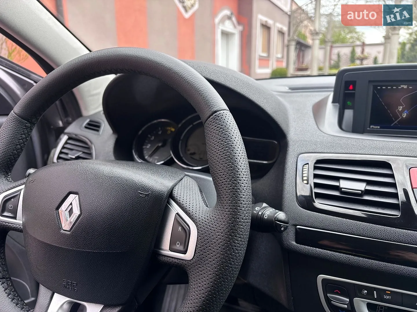 2011 Renault Megane - мініатюра 155