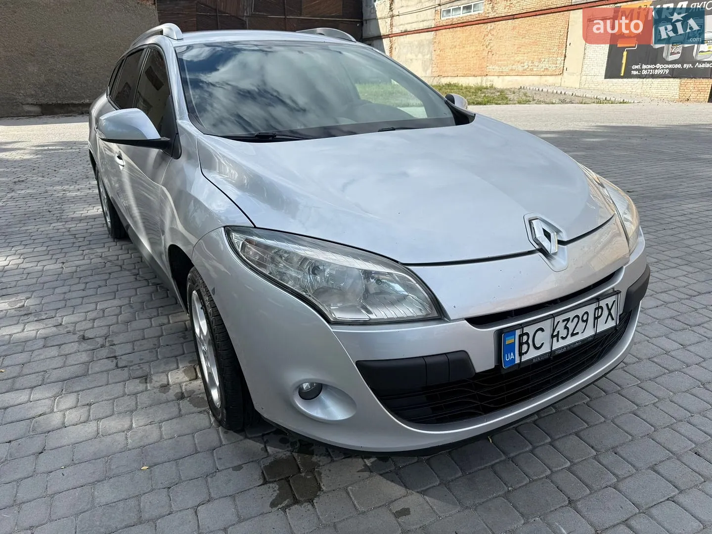 2011 Renault Megane - мініатюра 2