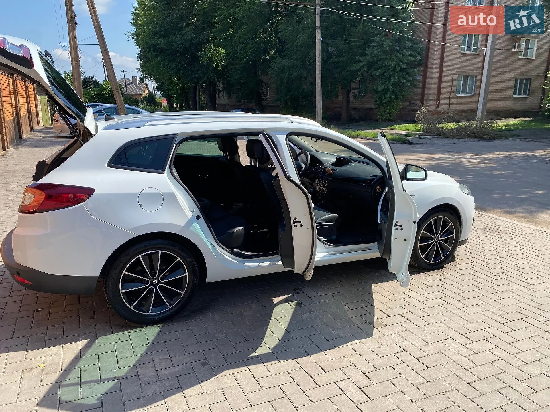 2012 Renault Megane - мініатюра 21