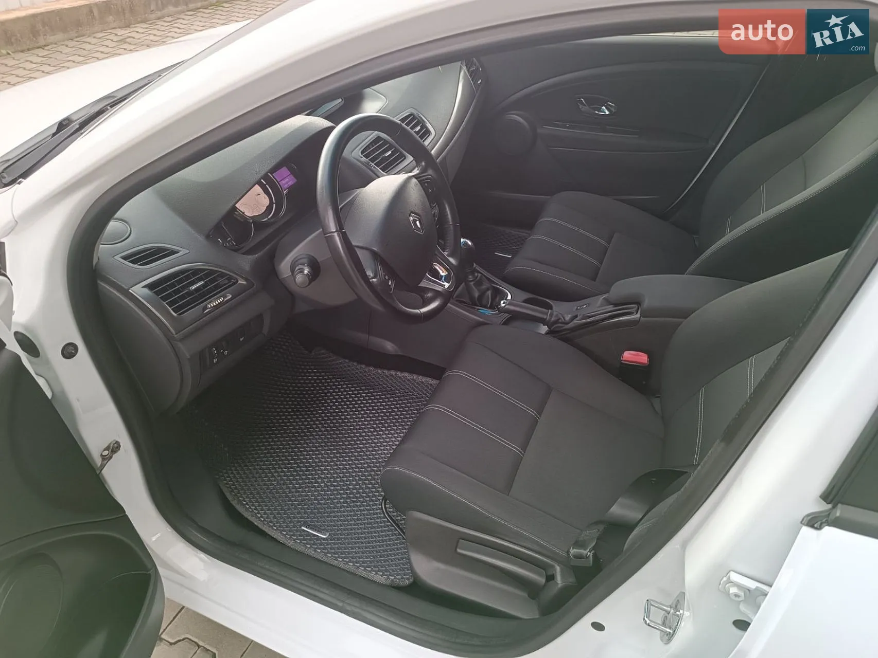 2014 Renault Megane - мініатюра 9