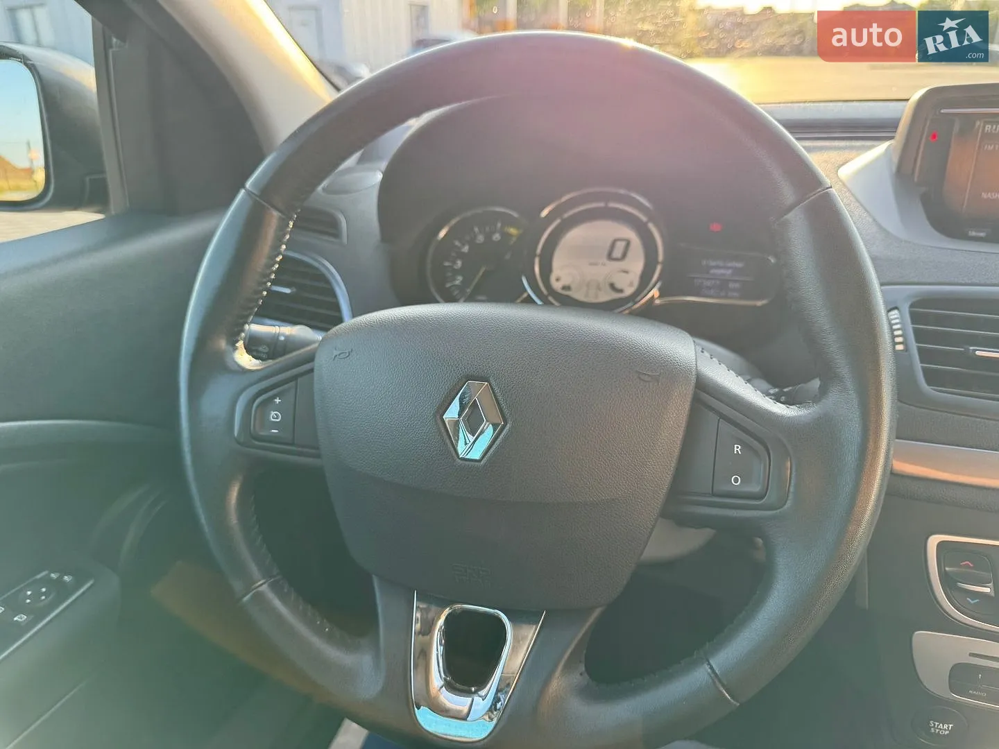 2014 Renault Megane - мініатюра 25