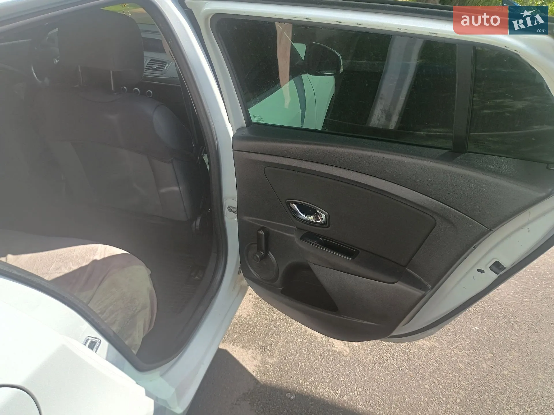 Renault Megane 2015 VIN VF1KZ0C0H54001008 фото оголошення 17 з 33