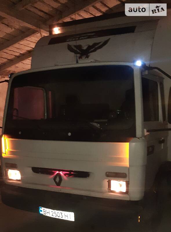 Грузовой фургон Renault Midliner 1999 в Измаиле