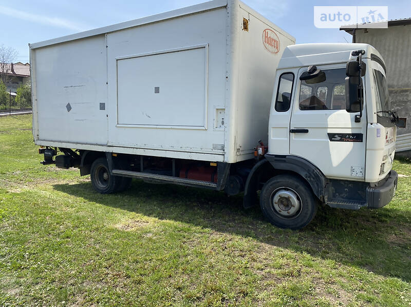 Грузовой фургон Renault Midliner 1997 в Каменец-Подольском