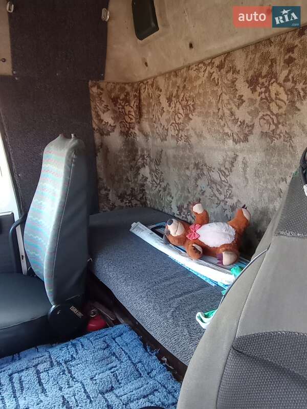 Грузовой фургон Renault Midliner 2000 в Хороле фото 10 Грузовой фургон Renault Midliner 2000 в Хороле