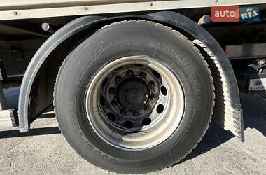 Грузовой фургон Renault Midlum 2012 в 
