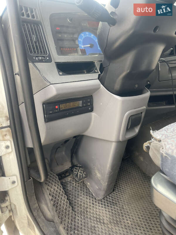 Грузовой фургон Renault Midlum 2004 в Киеве фото 4 Грузовой фургон Renault Midlum 2004 в Киеве