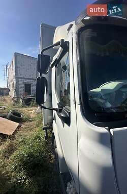 Грузовой фургон Renault Midlum 2013 в 