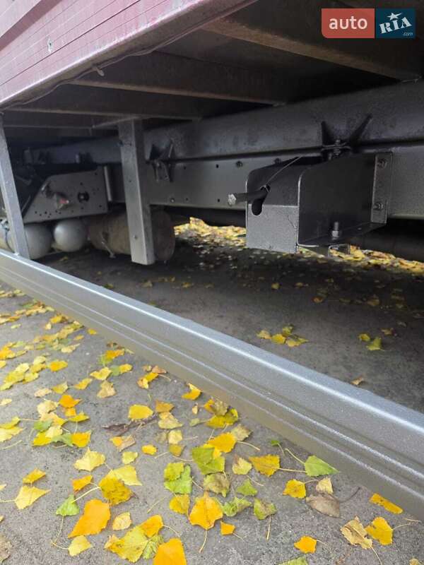 Грузовой фургон Renault Midlum 2003 в Броварах