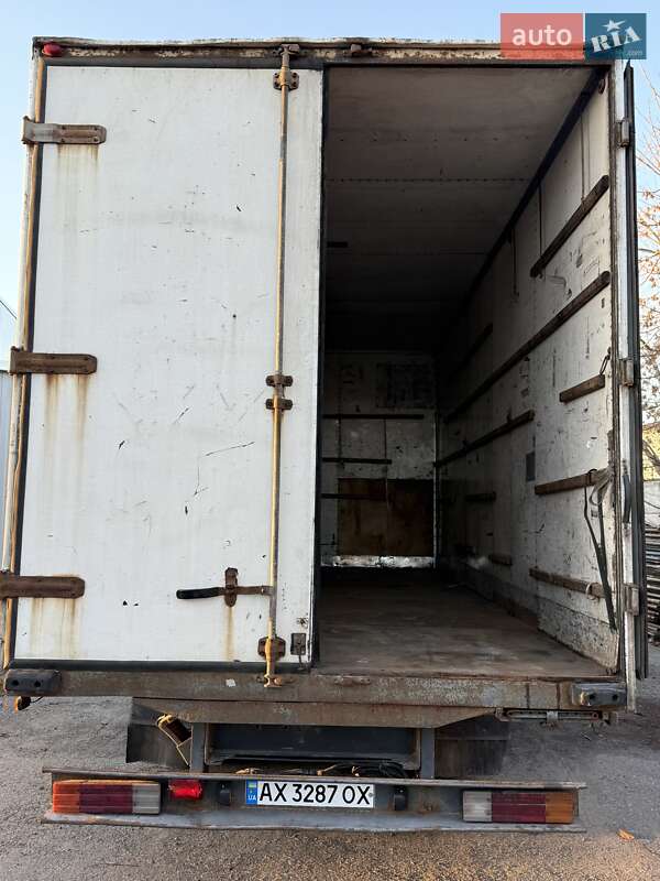 Грузовой фургон Renault Midlum 2004 в Киеве