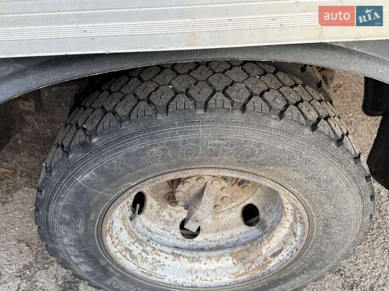 Грузовой фургон Renault Midlum 2004 в Киеве